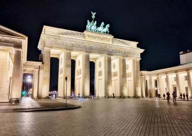 Brandenburg Gate at night