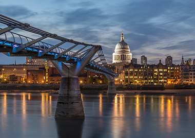 Millennium Bridge and St. Paul's Cathedral