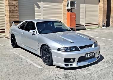 Silver Nissan Skyline R33 GT-R B333FY