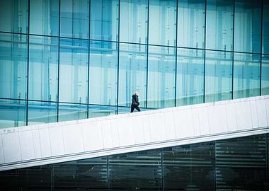 Solitary ascent to the Oslo Opera House