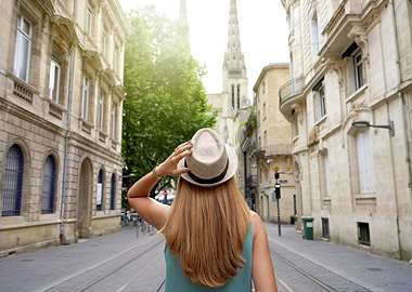Woman with hat in Bordeaux, France
