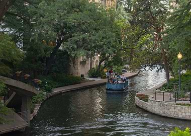 San Antonio Riverwalk Boat Tour