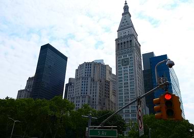 New York City Buildings on 5th Avenue