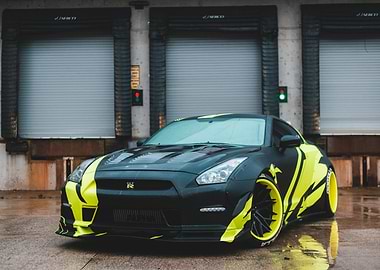 Black and Yellow Nissan GT-R