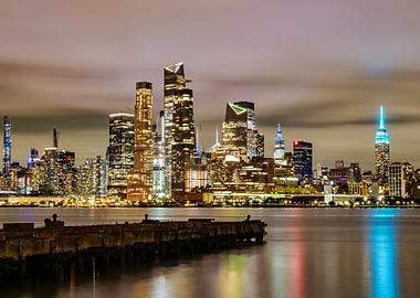 new york city skyline at night