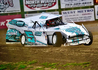Tyler Kaeter #5K WISSOTA Modified