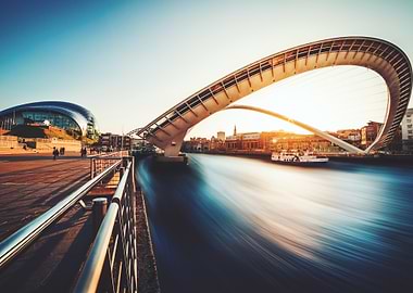 gateshead millennium bridge at sunset