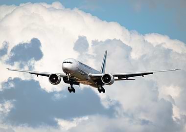Boeing 777-300ER Air France landing
