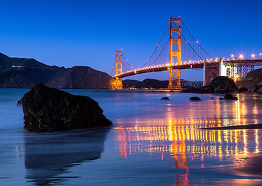 golden gate bridge at night