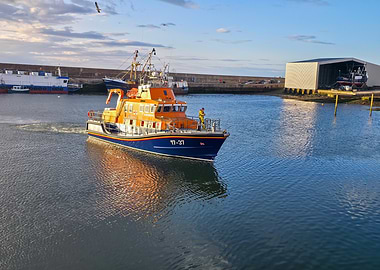 RNLI Lifeboat in Harbour