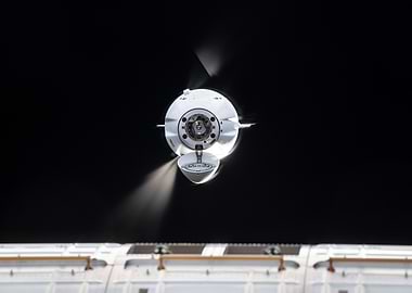 Spacecraft docking with space station