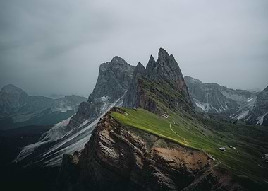 Dramatic Mountain Peaks Landscape