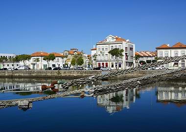 Waterfront view with ropes and buildings - Viano do Castello