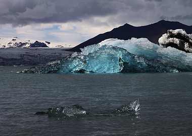 Icebergs in Jokulsarlon Glacier Lagoon, Iceland