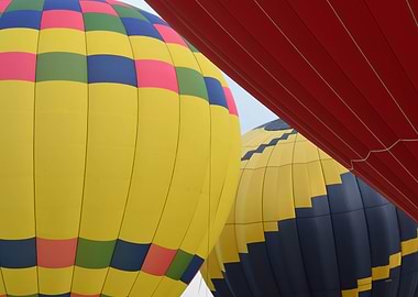 Colorful Hot Air Balloons in the Sky