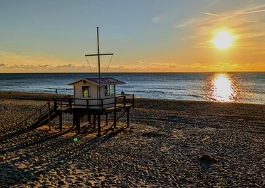 Lifeguard tower on beach at sunset (Sylt, Westerland)
