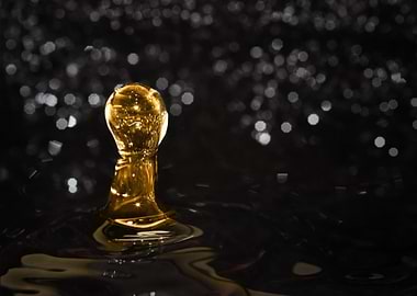Golden Water Drop Splash