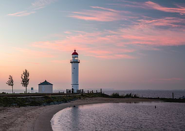 Lighthouse Hellevoetsluis at Sunset