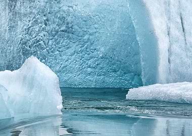 Icebergs in Jokulsarlon Glacier Lagoon, Iceland