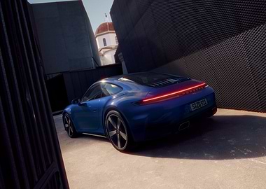 Porsche 911: Urban Contrast