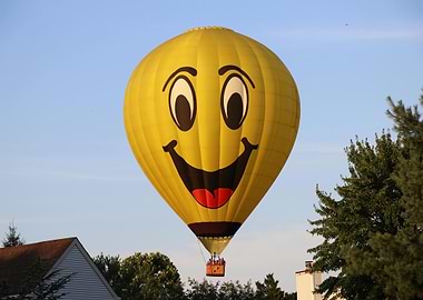 Smiling Yellow Hot Air Balloon