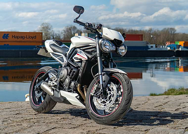 Triumph Street Triple 765 RS