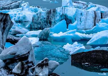 Icebergs in Jokulsarlon Glacier Lagoon, Iceland