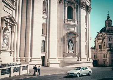 Light and Silence – Inside the Vatican