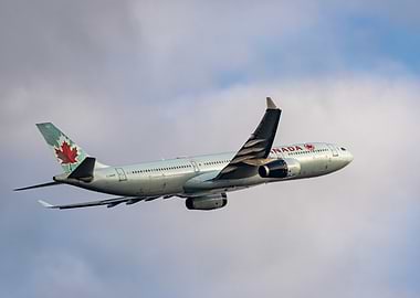 Air Canada airbus A330 in flight