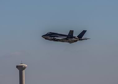 F-35 Lightning II in Flight
