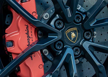 Lamborghini Wheel Close-Up