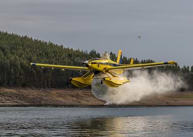 Air Tractor AT-802 Fire Boss – firefighting training sortie