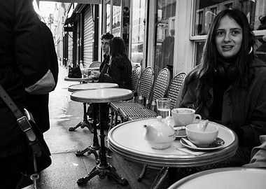 Black and White A Cafe in Paris Scene