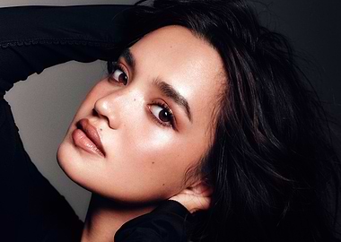 sophia hammons with Dark Hair