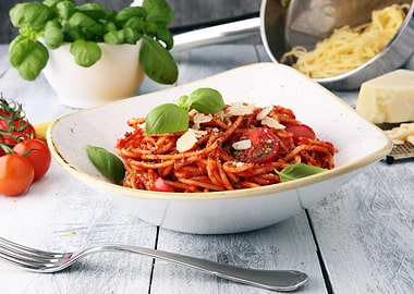 Spaghetti with Tomato Sauce and Basil