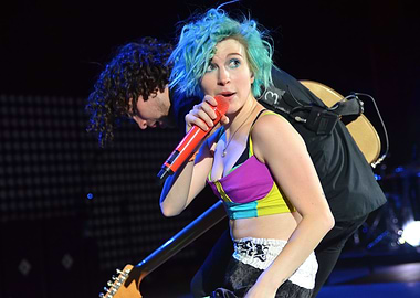 Hayley Williams performing live