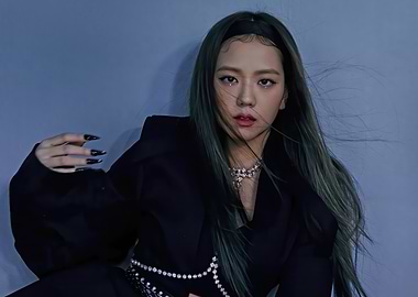 Jisoo in Black Outfit with Dark Hair