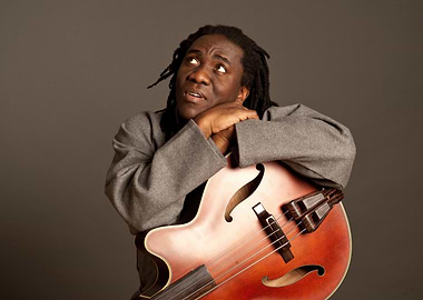 richard bona with Guitar