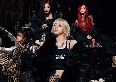 aespa Four women in dark, edgy fashion