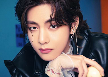 BTS V in Leather Jacket