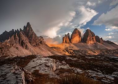 Dramatic Mountain Peaks at Sunset