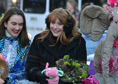 Bryce Dallas Howard and friend with flowers