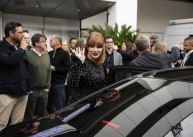 Bryce Dallas Howard waves goodbye