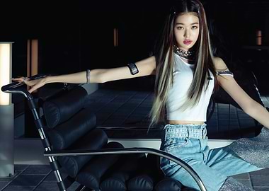 K-pop ive jang wonyoung in Fashionable Outfit