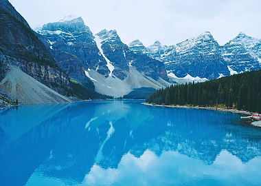 Moraine Lake and Mountains