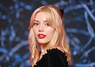 grace van dien with Blonde Hair and Red Lipstick