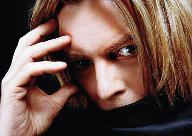 Close-up of a David Bowie with blonde hair