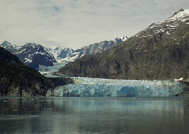 Glacier Meeting The Ocean
