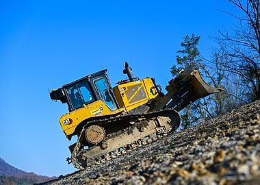 CAT D6XE on slope