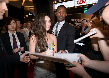 Megan Fox signing autographs